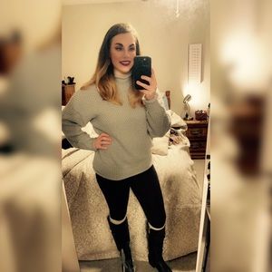 Meet your Posher, Alexis